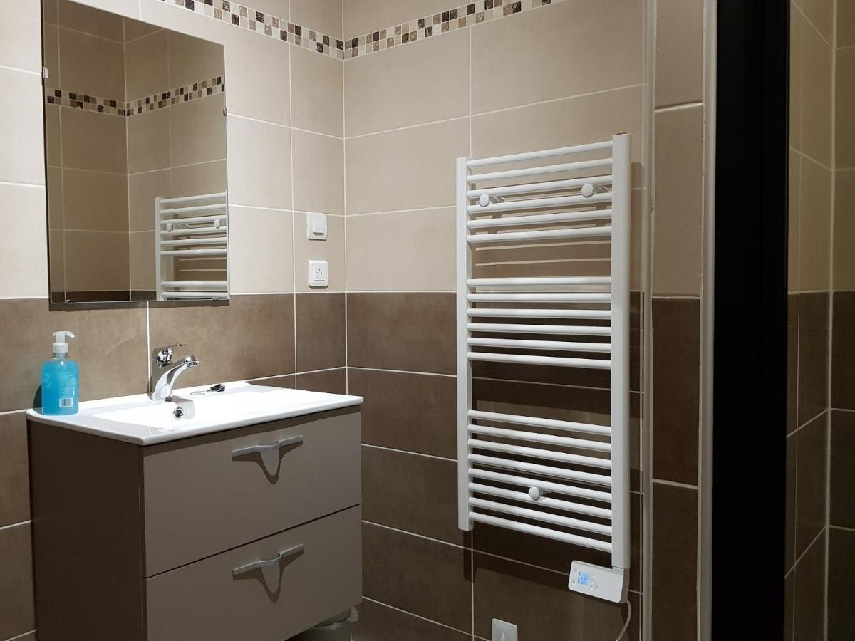 Domaine De Pelouaille - Chambre D'Hotes Saint-Jean-dʼAngély Buitenkant foto