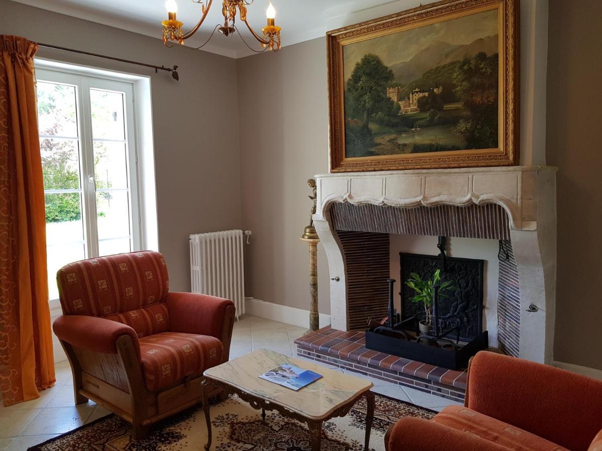 Domaine De Pelouaille - Chambre D'Hotes Saint-Jean-dʼAngély Buitenkant foto